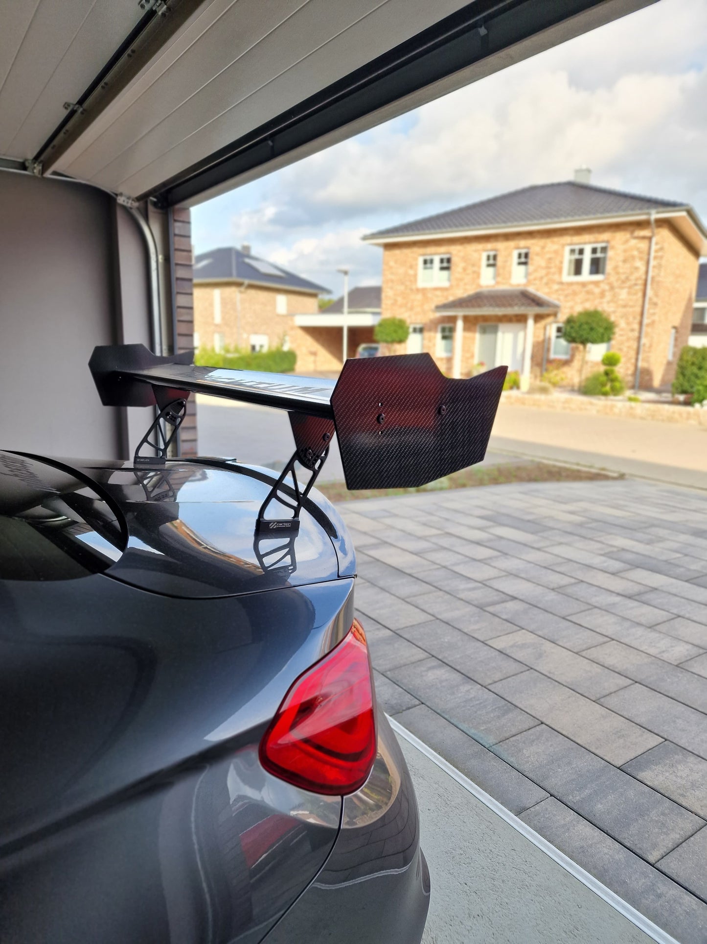 BMW M2/M3/M4 GT4 Carbon Sideplates für Burkhardt Motorsport Heckflügel