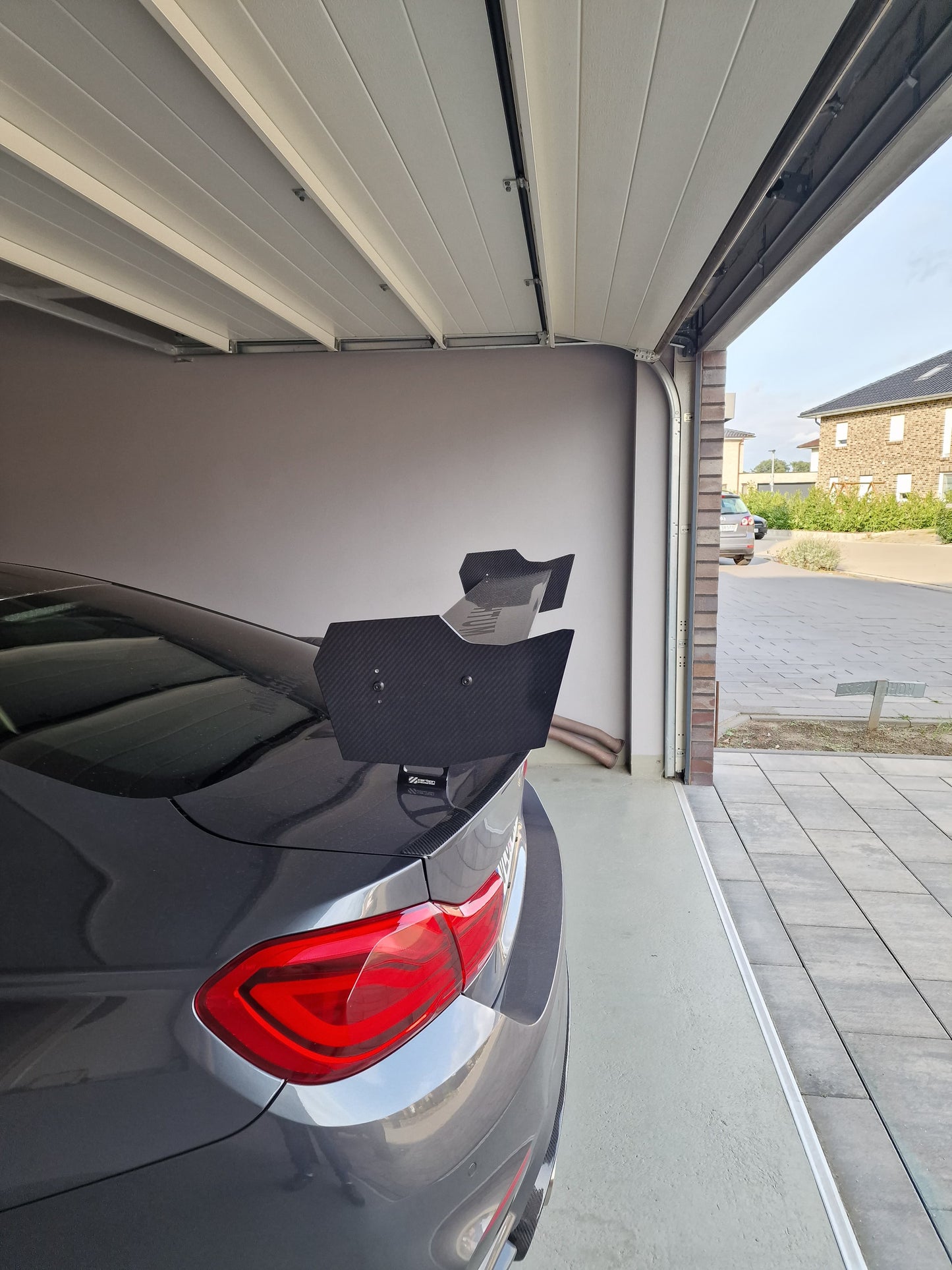 BMW M2/M3/M4 GT4 Carbon Sideplates für Burkhardt Motorsport Heckflügel