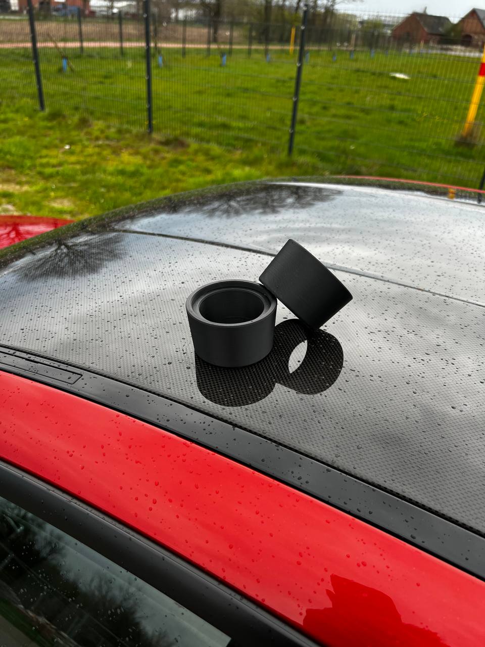 BMW F Reihe- Cupholderadapter für Redbulldosen 0,25