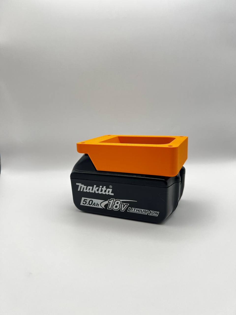 Makita Akku 18V Halter - 3er Set